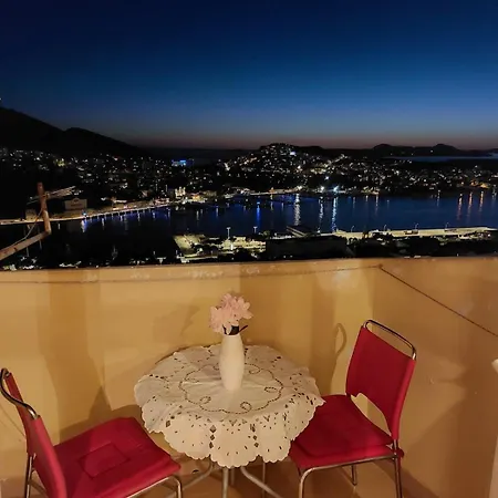 Bella Vista Apartment